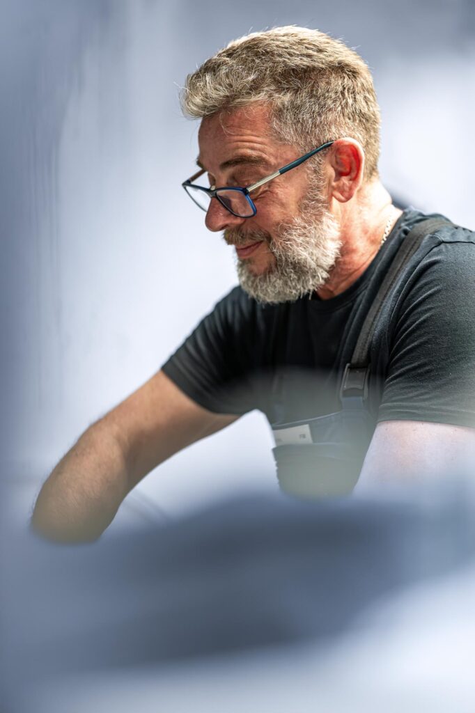 mitarbeiter von dunmore in der produktion von laminierung folienschicht